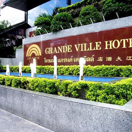 Grande Ville Hotel Bangkok Buitenkant foto