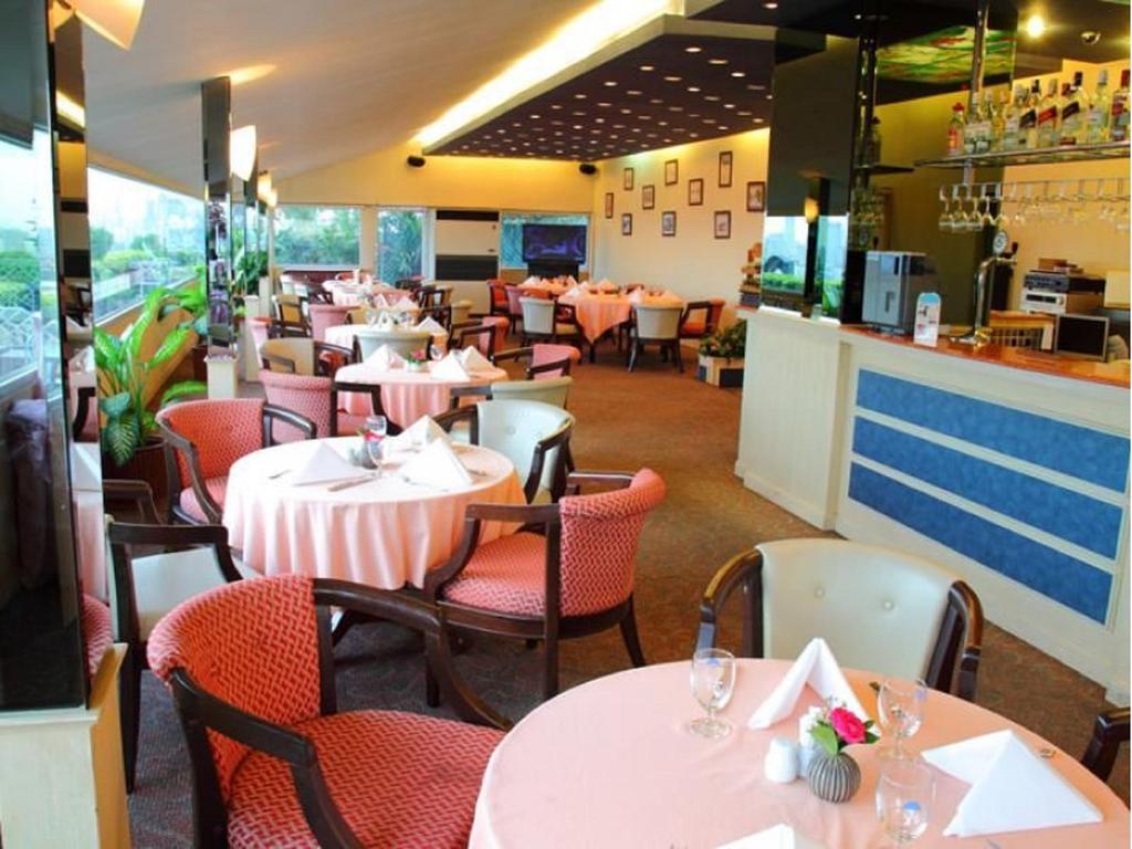 Grande Ville Hotel Bangkok Buitenkant foto