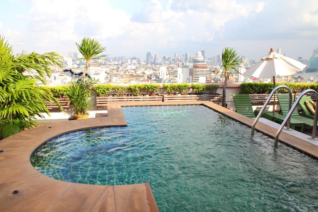 Grande Ville Hotel Bangkok Buitenkant foto